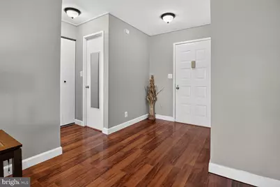 8350 Greensboro Drive #1009, McLean, VA 22102 - Photo 3