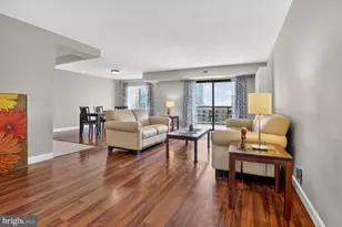 8350 Greensboro Dr, McLean, VA 22102 - Photo 5