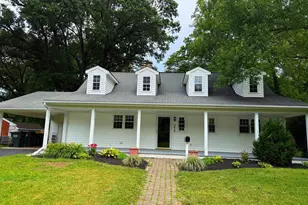 7412 Axton St, Springfield, VA 22151 - Photo 3