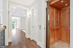 6700 Lupine Ln, McLean, VA 22101 - Photo 9