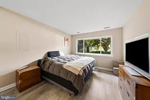 1904 Villaridge Dr, Reston, VA 20191 - Photo 17