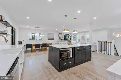 10816 Broadwater Drive, Fairfax, VA 22032 - Photo 3