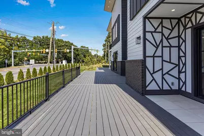 1733 Chain Bridge Road, McLean, VA 22102 - Photo 5