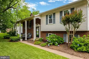 3213 Allness Ln, Herndon, VA 20171 - Photo 11