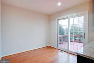 6912 Kerrywood Cir, Centreville, VA 20121 - Photo 15