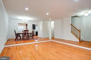 6912 Kerrywood Cir, Centreville, VA 20121 - Photo 7
