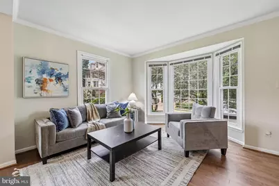 7001 Fieldhurst Court, Alexandria, VA 22315 - Photo 5