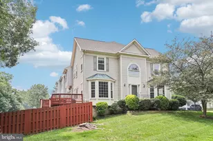 7001 Fieldhurst Ct, Alexandria, VA 22315 - Photo 1