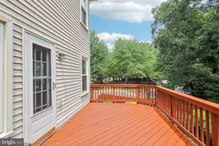 7001 Fieldhurst Ct, Alexandria, VA 22315 - Photo 17