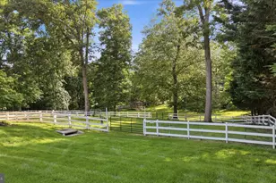2716 Silkwood Ct, Oakton, VA 22124 - Photo 61