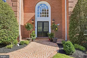 2716 Silkwood Ct, Oakton, VA 22124 - Photo 3