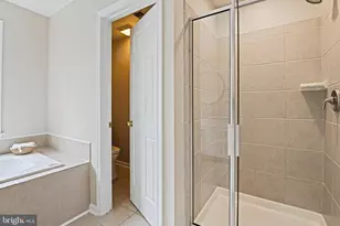 4103 Oak Village Landing, Fairfax, VA 22033 - Photo 27