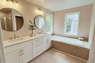 4103 Oak Village Landing, Fairfax, VA 22033 - Photo 3