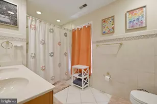 3219 Grassmere Ct, Herndon, VA 20171 - Photo 37