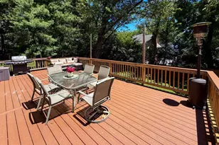 408 Holloway Ct NE, Vienna, VA 22180 - Photo 35