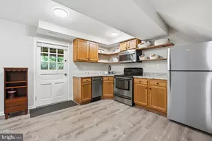 408 Holloway Ct NE, Vienna, VA 22180 - Photo 27