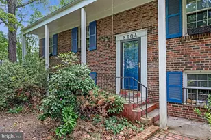 8604 Ardfour Ln, Annandale, VA 22003 - Photo 3