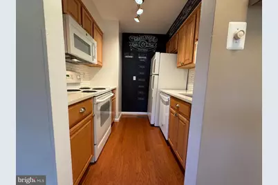 6501 Brick Hearth Court, Alexandria, VA 22306 - Photo 5