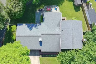 8097 Winding Way Ct, Springfield, VA 22153 - Photo 5