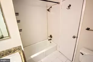2610 Indian Dr, Alexandria, VA 22303 - Photo 11