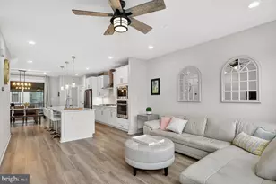 13010 Hattontown Square, Herndon, VA 20171 - Photo 25