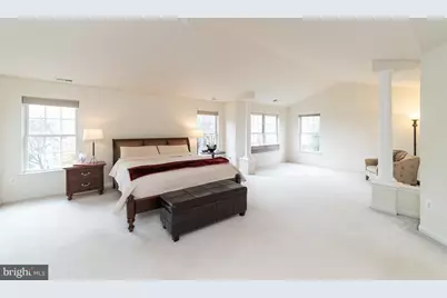 2944 Edgelea Road, Vienna, VA 22181 - Photo 33