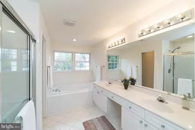 2944 Edgelea Road, Vienna, VA 22181 - Photo 37