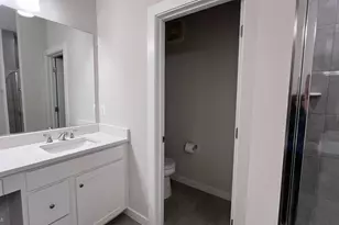 2433 Silver Line Aly, Herndon, VA 20171 - Photo 11