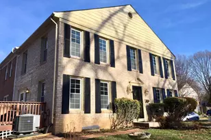 11951 Heathcote Ct, Reston, VA 20191 - Photo 3