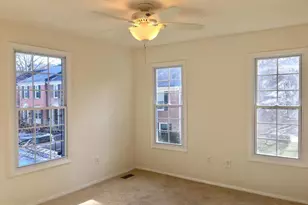 11951 Heathcote Ct, Reston, VA 20191 - Photo 9