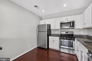 9254 Cardinal Forest Ln, Lorton, VA 22079 - Photo 11