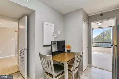 1808 Old Meadow Road #910, McLean, VA 22102 - Photo 3