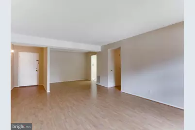 7680 Tremayne Place #205, McLean, VA 22102 - Photo 11