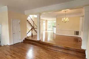 8021 Kidwell Town Ct, Vienna, VA 22182 - Photo 5