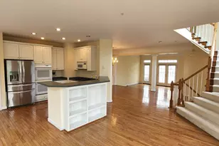 8021 Kidwell Town Ct, Vienna, VA 22182 - Photo 9