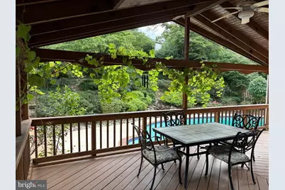 9217 Santayana Drive, Fairfax, VA 22031 - Photo 7