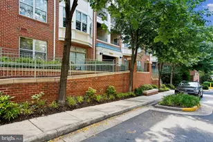 1855 Stratford Park Pl, Reston, VA 20190 - Photo 3