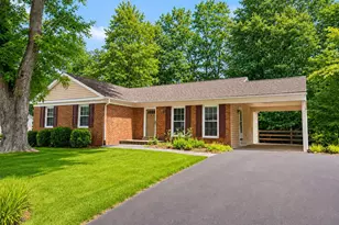 10828 Broadwater Dr, Fairfax, VA 22032 - Photo 1