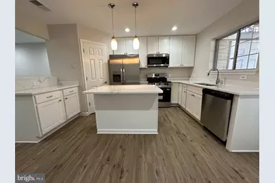 13112 Quail Creek Lane, Fairfax, VA 22033 - Photo 7