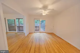 2201 Cedar Cove Ct, Reston, VA 20191 - Photo 5