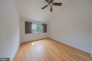 2201 Cedar Cove Ct, Reston, VA 20191 - Photo 9