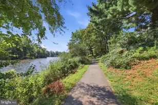 9424 Goshen Ln, Burke, VA 22015 - Photo 43