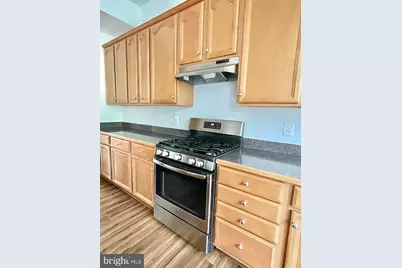 2403 Cypress Green Lane, Herndon, VA 20171 - Photo 7