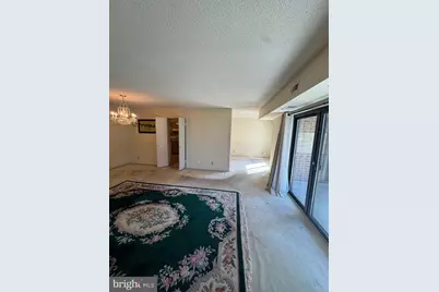 8370 Greensboro Drive #420, McLean, VA 22102 - Photo 5