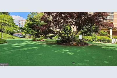 8370 Greensboro Drive #420, McLean, VA 22102 - Photo 13