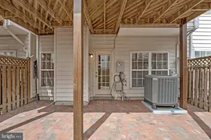2849 Laura Gae Cir, Vienna, VA 22180 - Photo 71