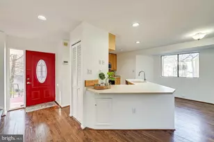 1661 Cedar Hollow Way, Reston, VA 20194 - Photo 5