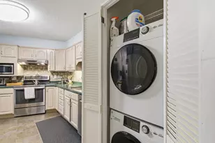 5902 Mt Eagle Dr, Alexandria, VA 22303 - Photo 9