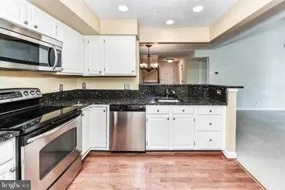12010 Ridge Knoll Drive #604-B, Fairfax, VA 22033 - Photo 7
