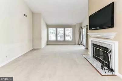 12010 Ridge Knoll Drive #604-B, Fairfax, VA 22033 - Photo 5
